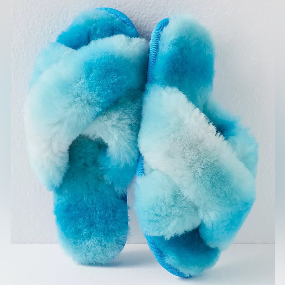 EMU X Free People Mayberry Fluffy Tie Dye Comfy Cozy Sherpa Fur Slides Slippers